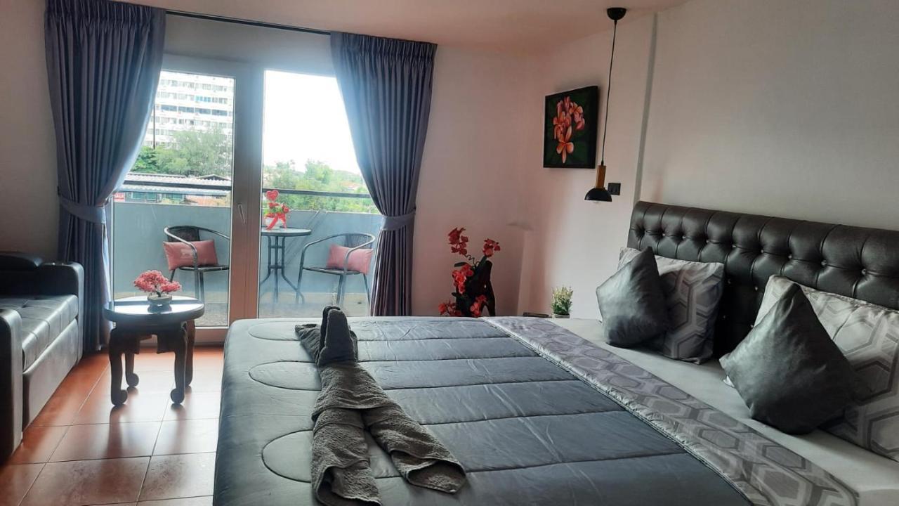 Happy Beach Jomtien Guesthouse Luaran gambar